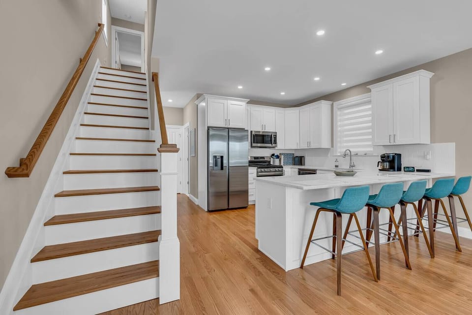 Kitchen with bar seating