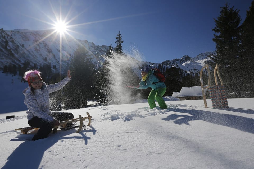 Snow and ski sports