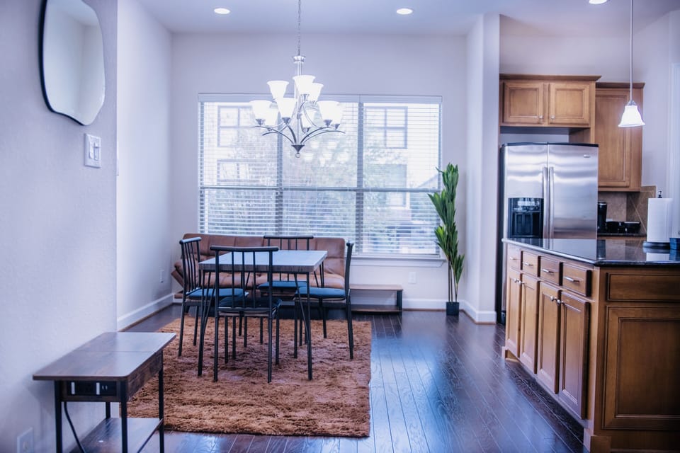 Dining area on the second floor 
