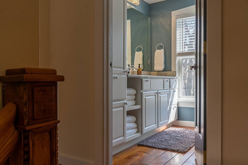 Full Upstairs Bathroom featuring artisanal bath products