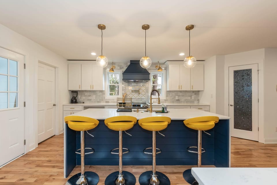open space with island seating