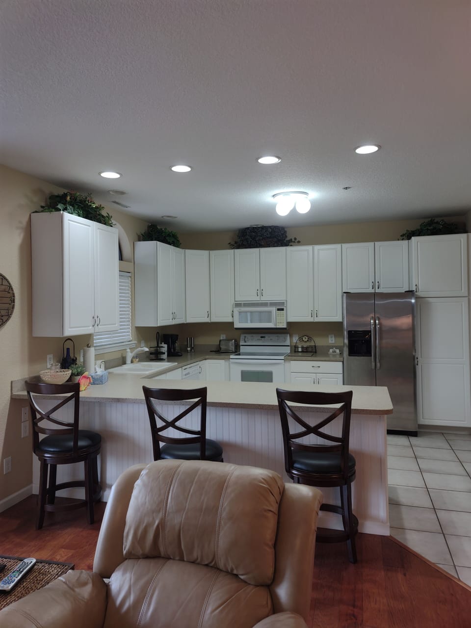 Kitchen/Island View 
