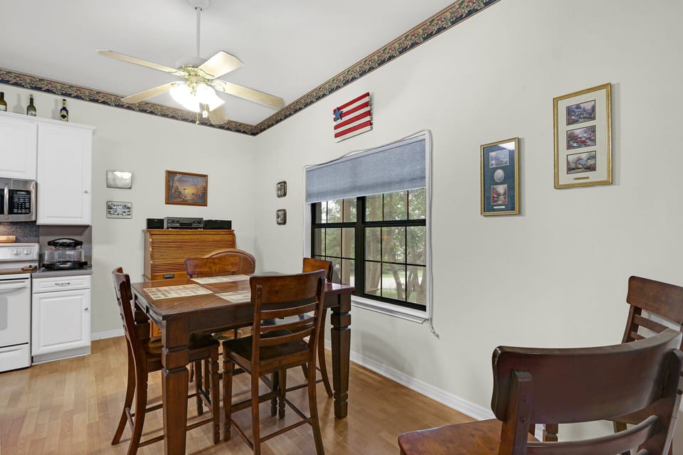 Breakfast table in the kitchen area