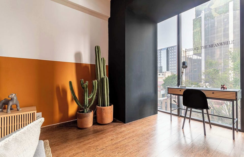 El mobiliario, la decoración y los servicios pueden variar ligeramente.