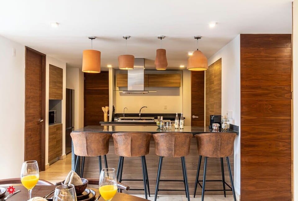 Furnishings, decor and amenities may slightly vary.
