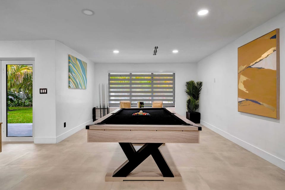 Luxury Billards Table