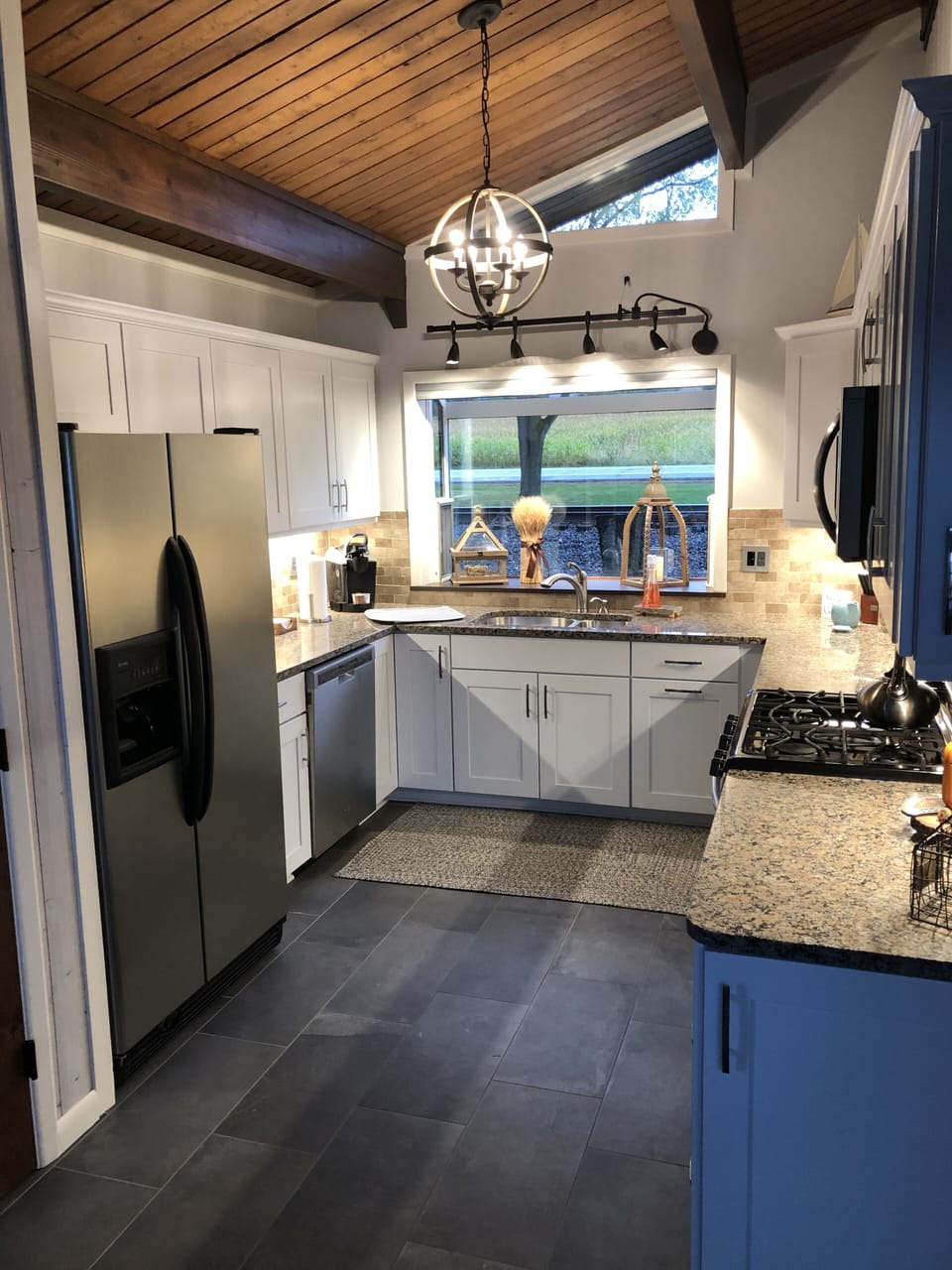Well appointed new kitchen and stainless steel appliances. Ready to cook/bake. 