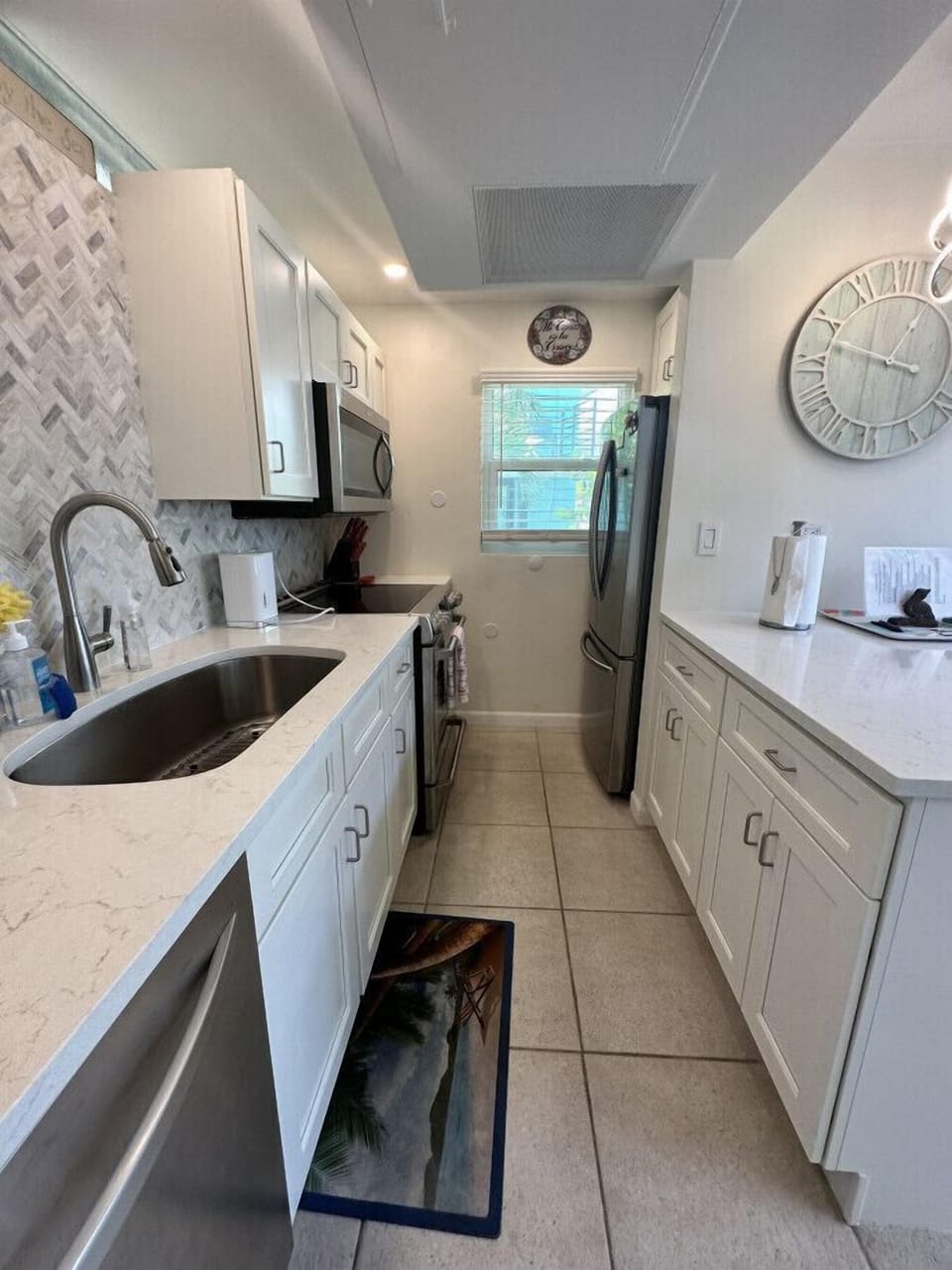 Fully stocked kitchen