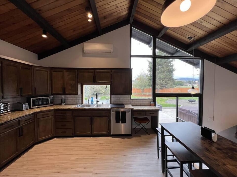 Kitchen (1)