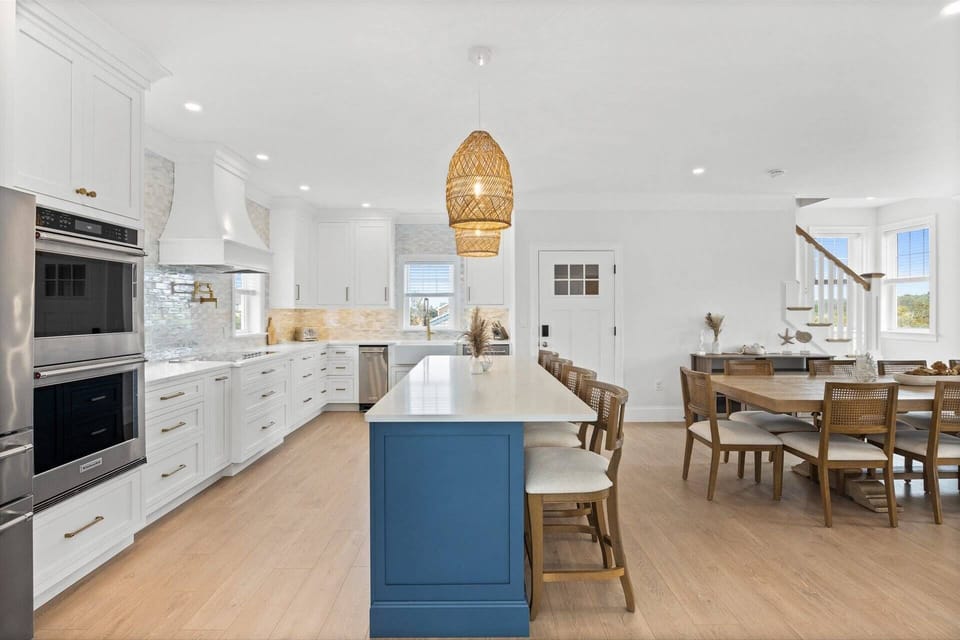Kitchen and dining area view