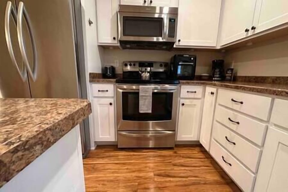 Kitchen (2)
