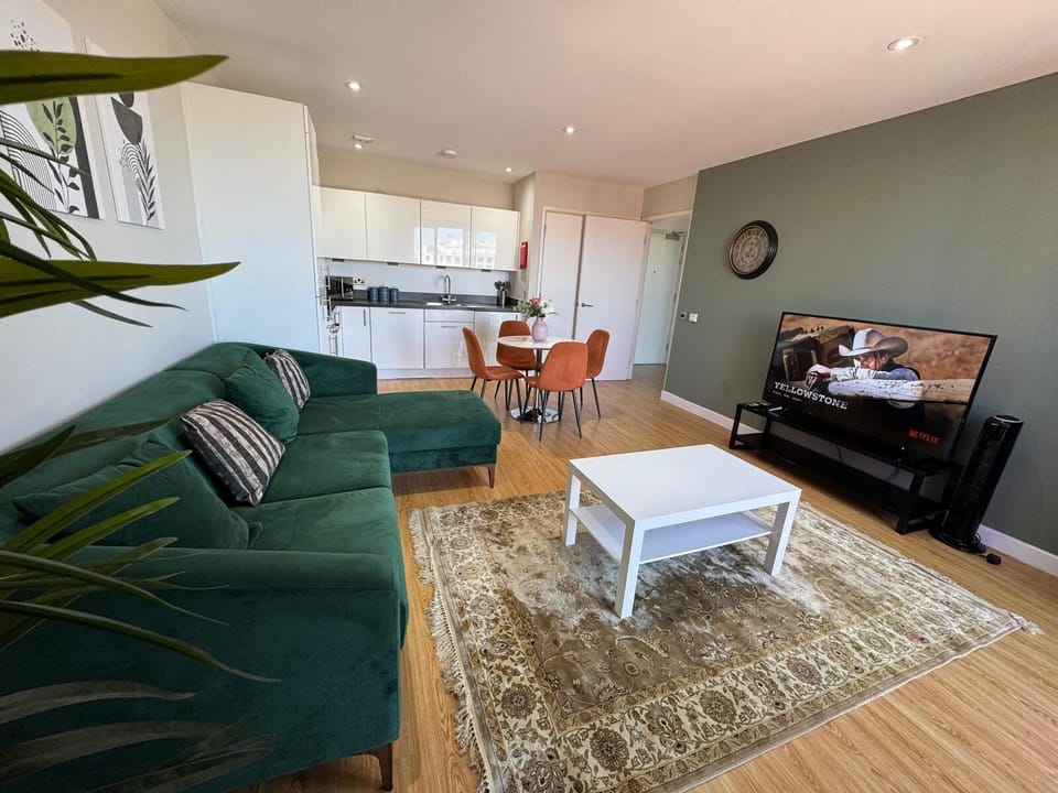 Living Room / Lounge