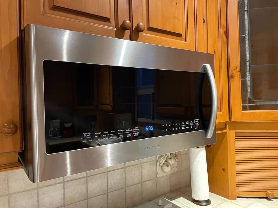 Microwave with convection oven
