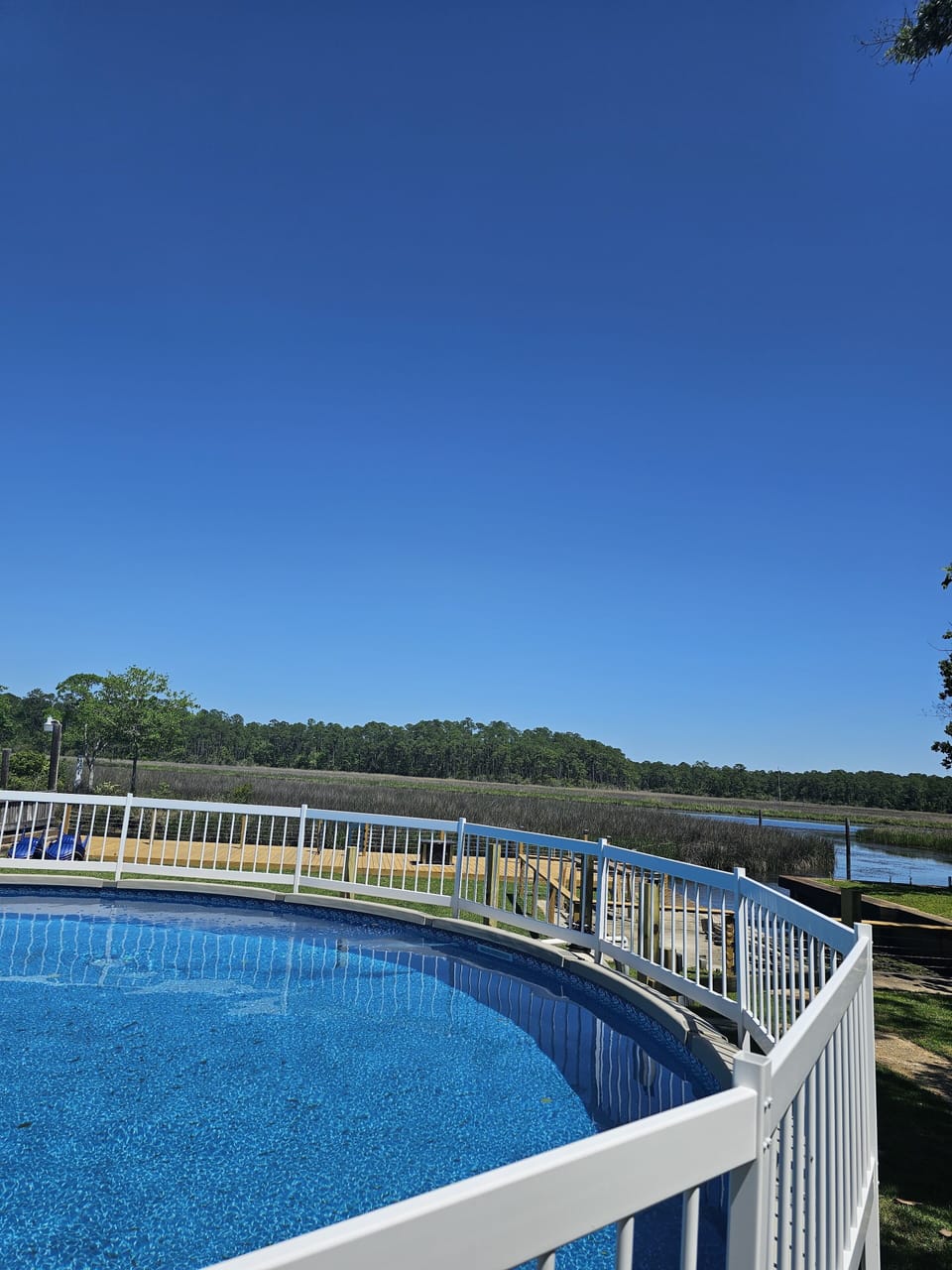 Sparkling BIG Pool!