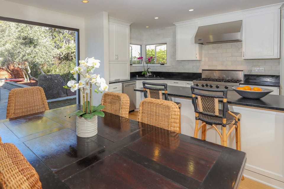 Dining/Kitchen