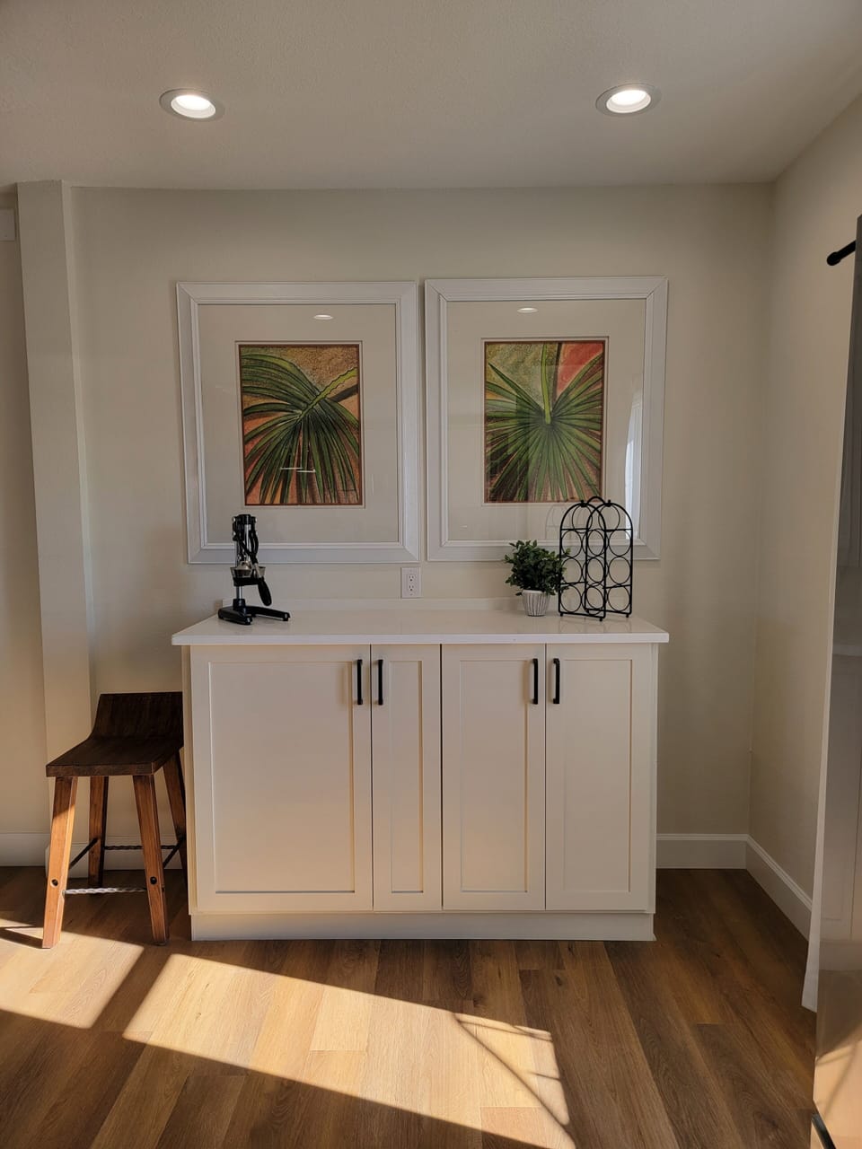 Dry bar in the kitchen 