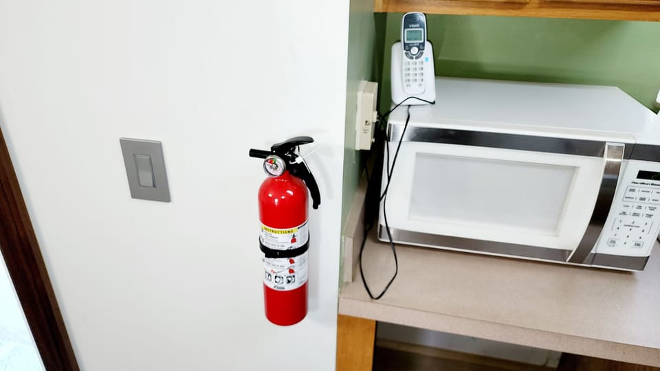Fire Extinguisher 