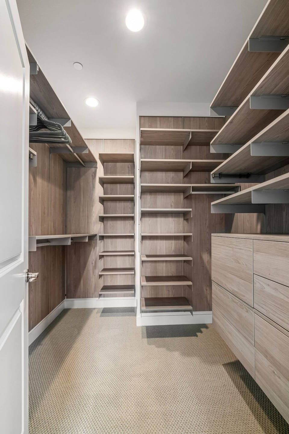 Master Bed main Closet