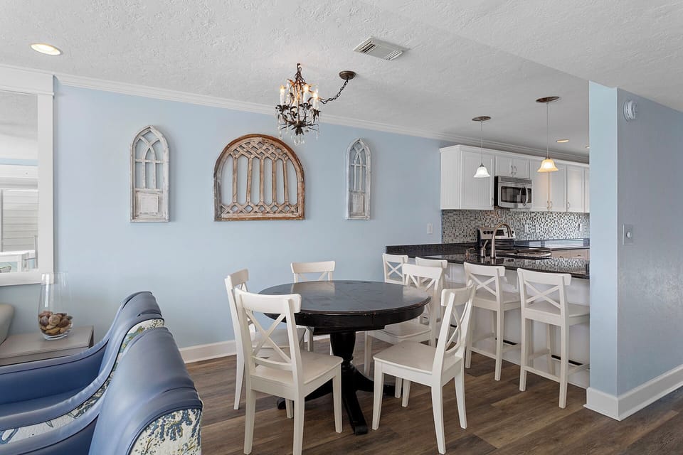 Summerhaven 1 Dining