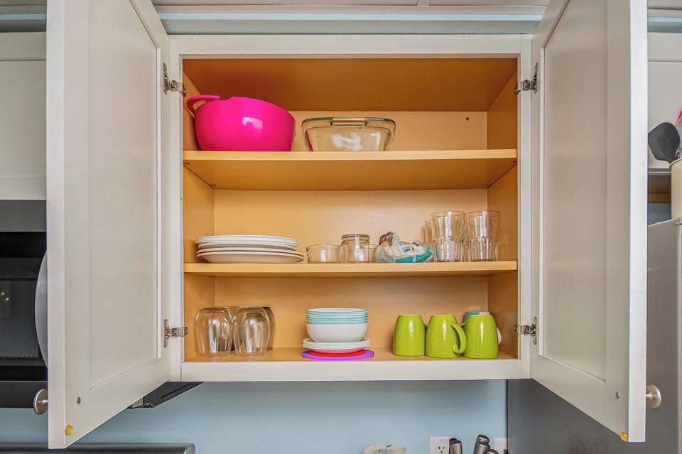 Spacious layout and full cookware set for meals made easy.