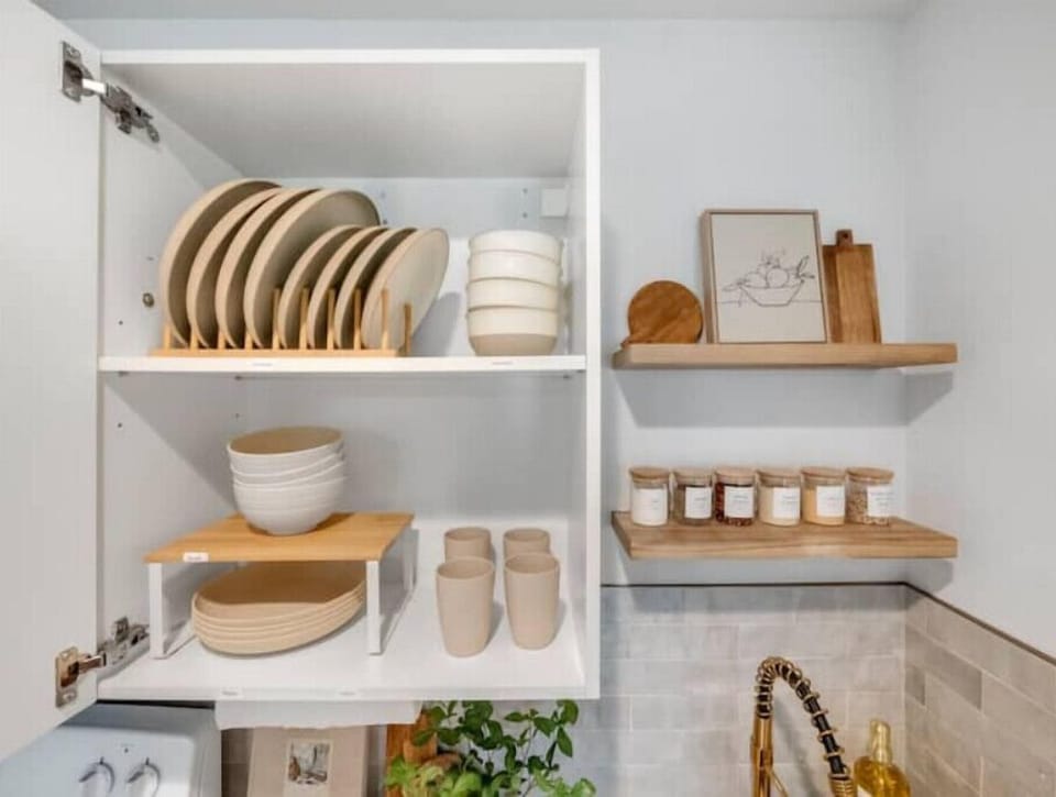 Fully Stocked Kitchen