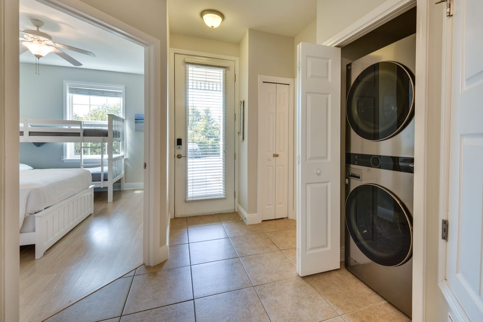 Laundry | Detergent Provided