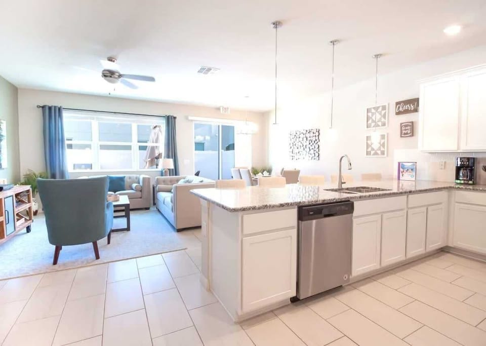 Imagine spending quality family time in the beautiful space!