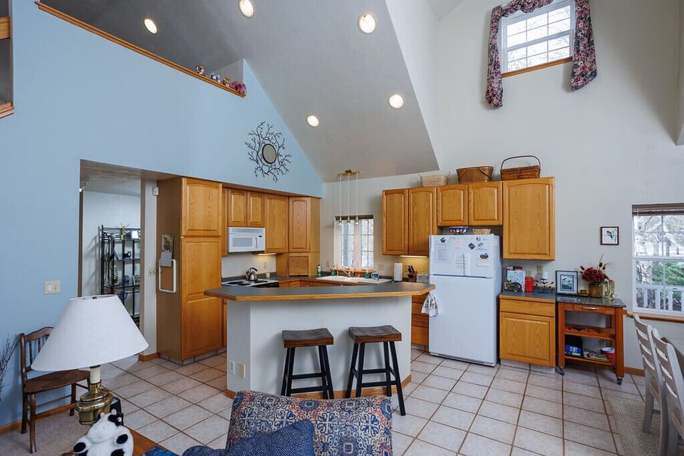 Open concept great for entertaining