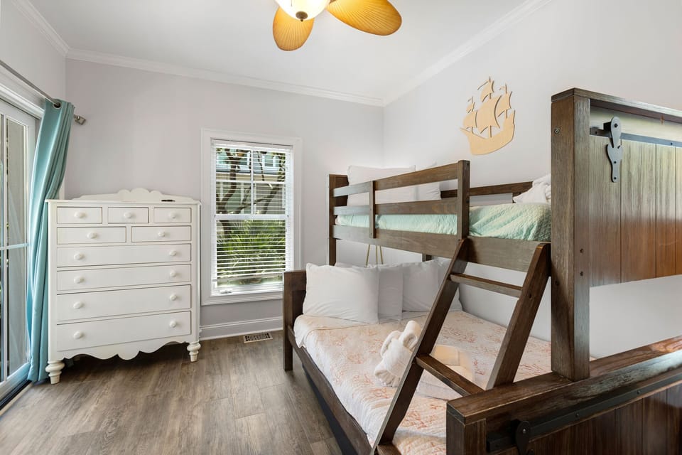 2nd Level Bunk Room with Twin over Full