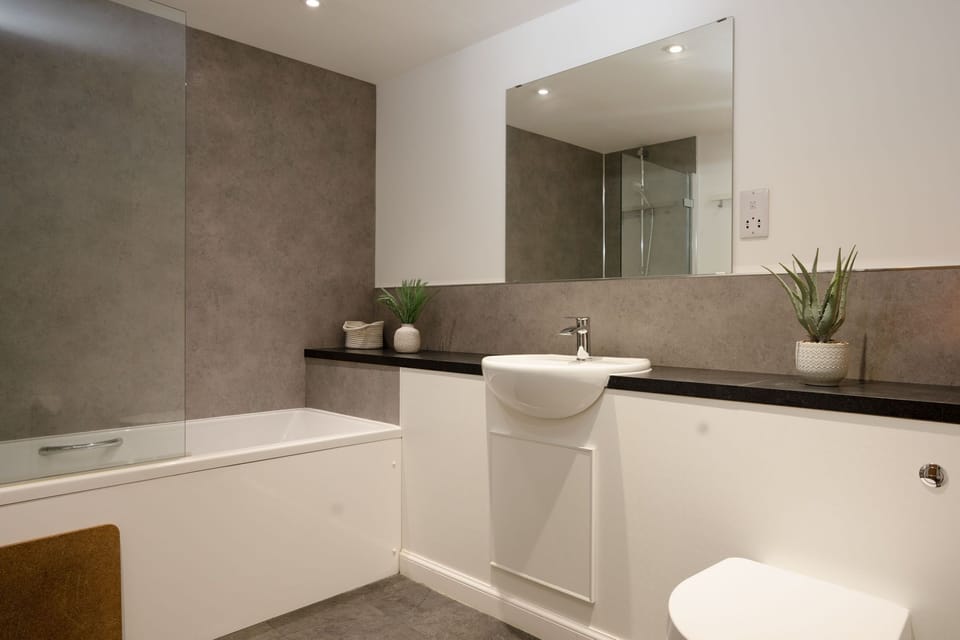 Rivercroft bathroom