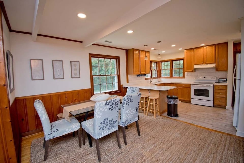 Dining / Kitchen