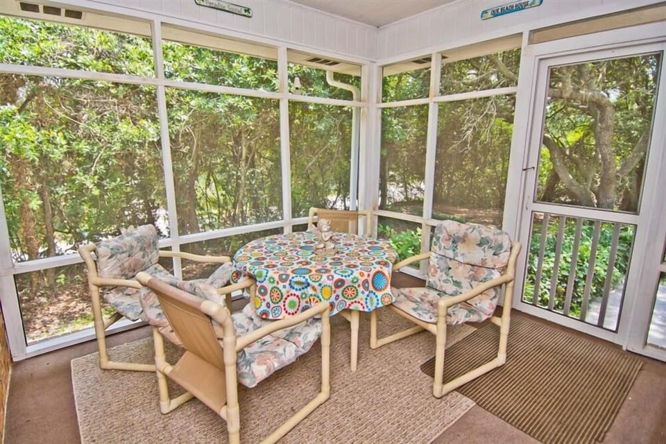 Screen Porch