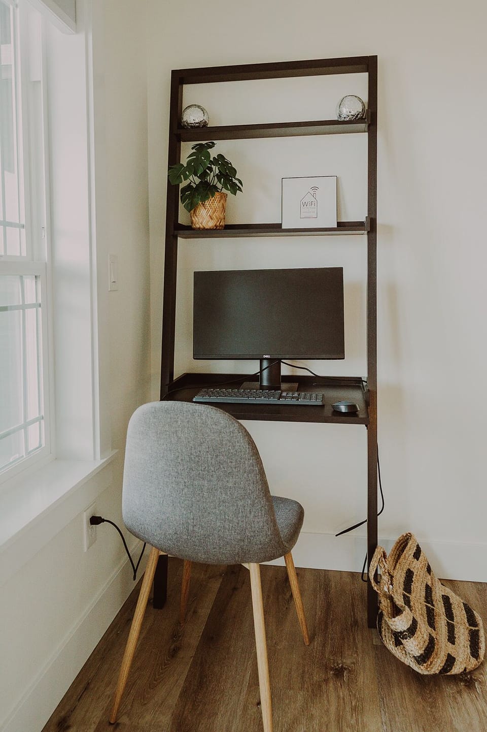 Working remote is such a breeze with great wifi, extra monitor, keyboard, and mouse 