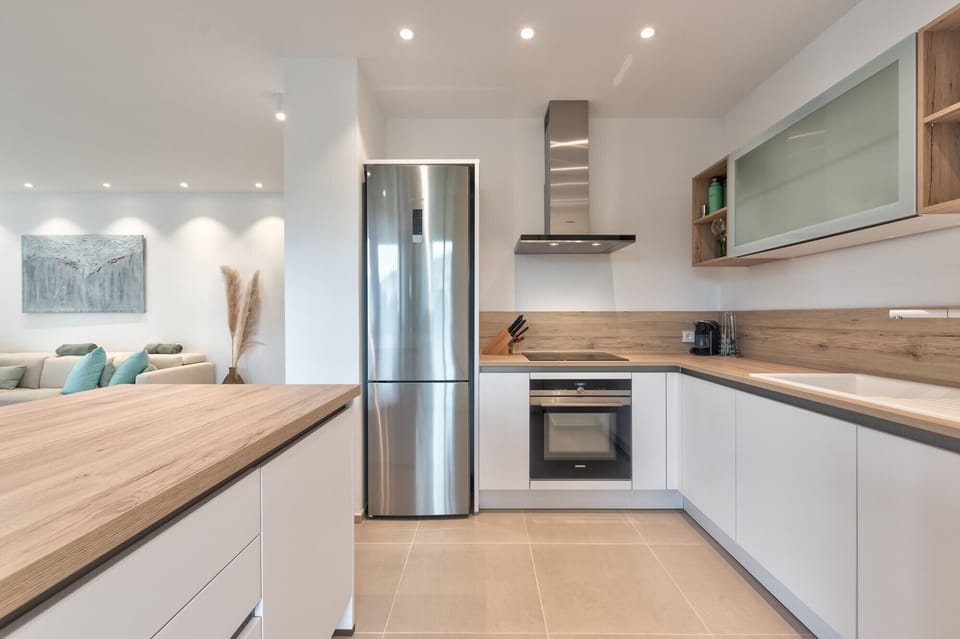 Fully equipped kitchen open to the living room