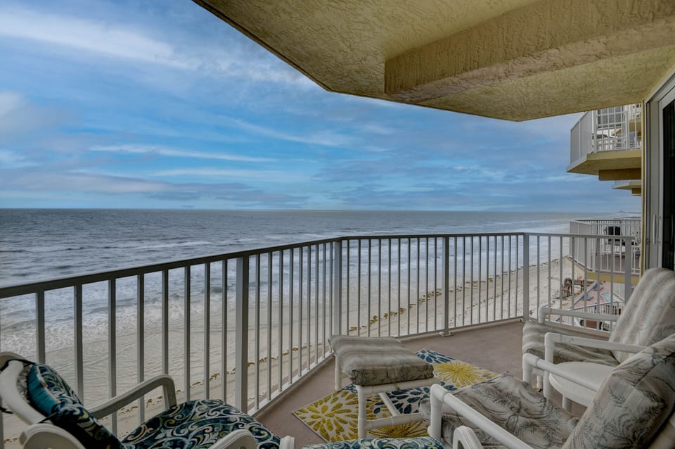 Enjoy the panoramic views, north to south