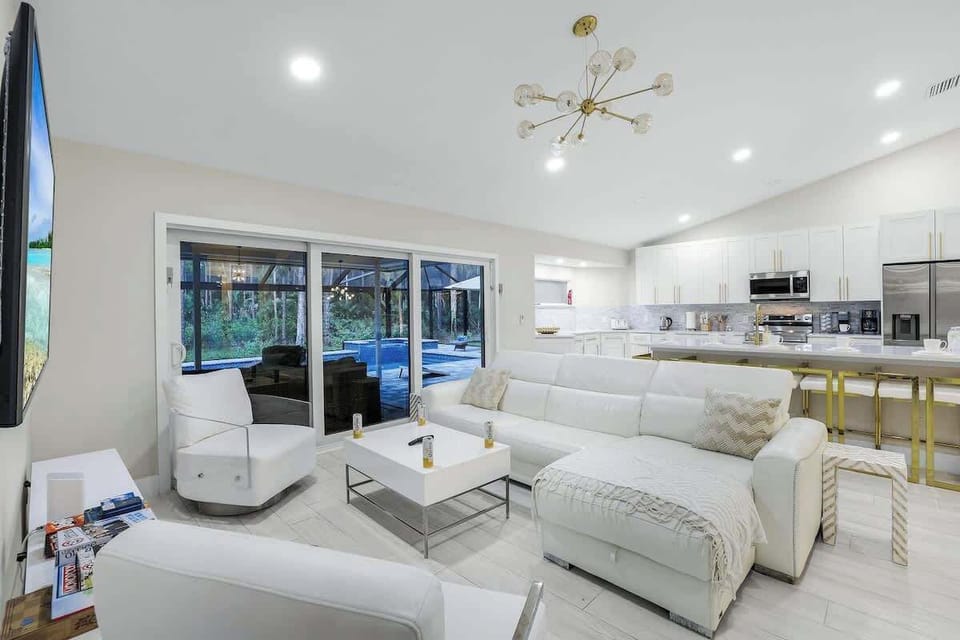 Spacious, filled with natural light, and packed with all the tech you need our living room is the perfect hangout area to chill/relax with your family and friends. The sofa bed also rolls out into a queen sized sofa bed for family/friends!
