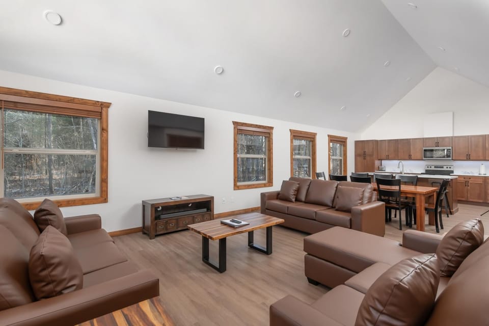 Evergreen Cabin Rental (1525)