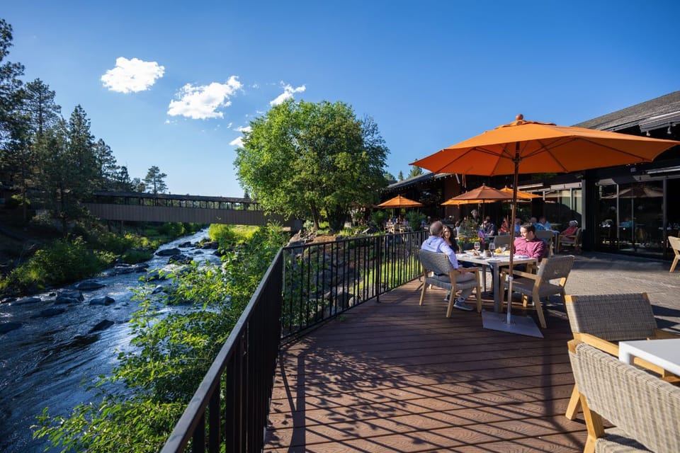 A relaxing location on the banks of the Deschutes River.