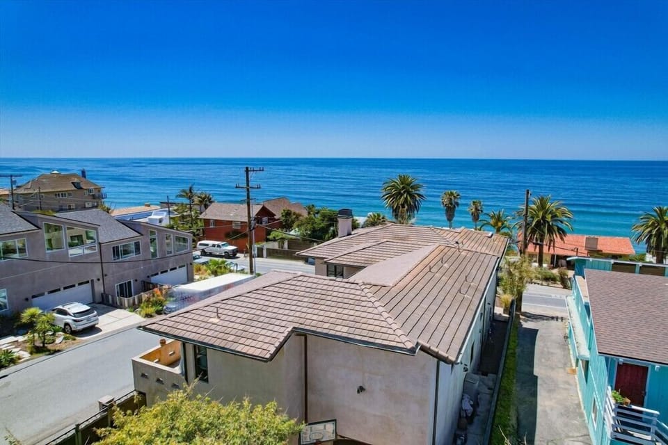 Beach/ocean view