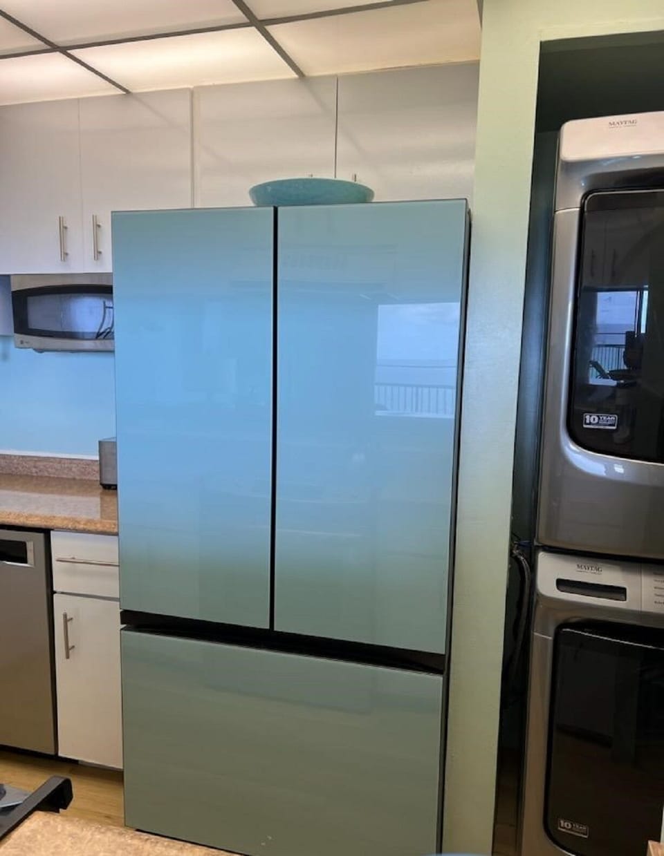 Nice, new appliances