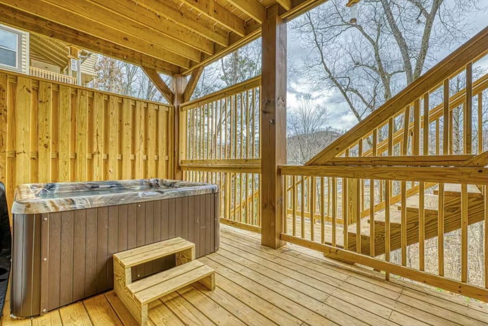 Outdoor Hot Tub