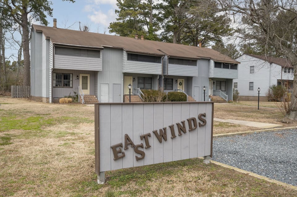 Welcome to 'Shore Beats Work' in the heart of Chincoteague Island!