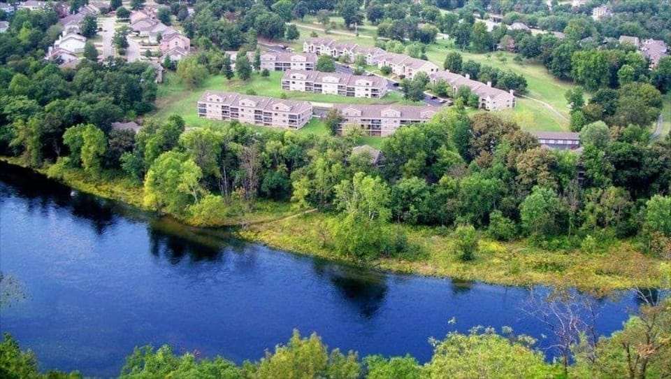 Next to Lake Taneycomo