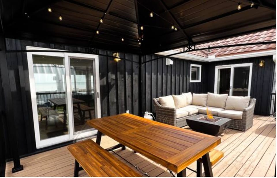 Outdoor dining under the pergola or get cozy by the fire pit in the evening. 