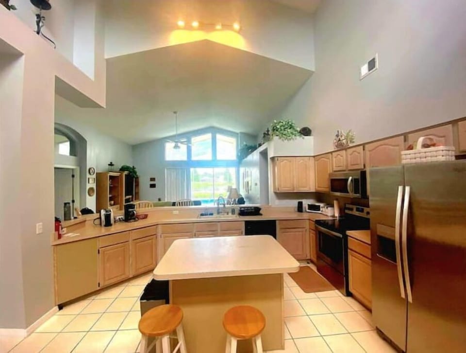 Spacious kitchen with everything needed for any length of stay