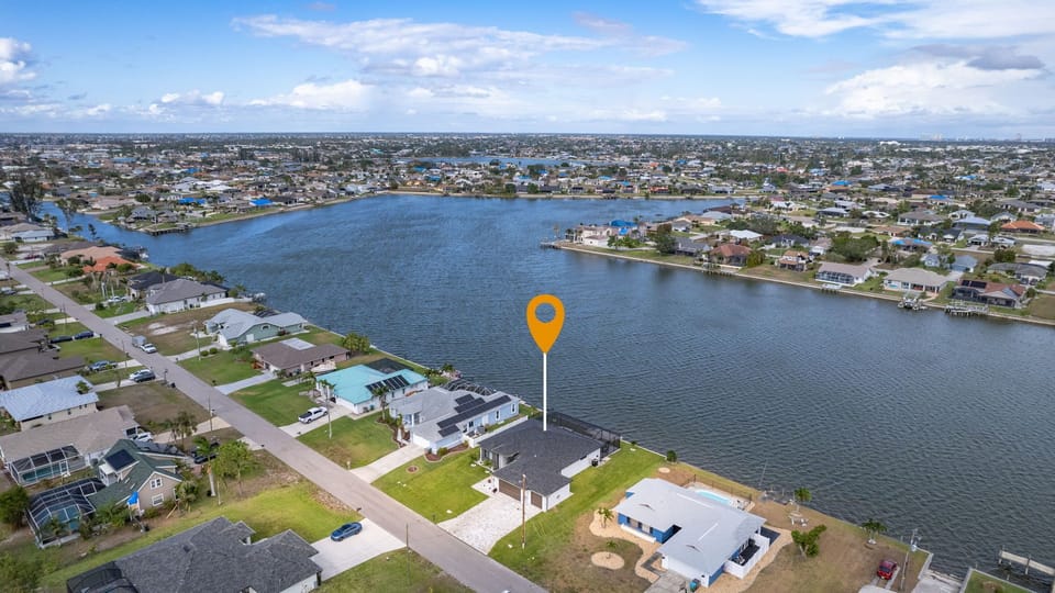 Aerial view of the neighborhood and nearby lakes for boating and fishing
