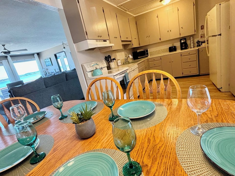 Seating for 8 plus an additional table with a closer view of the water! 