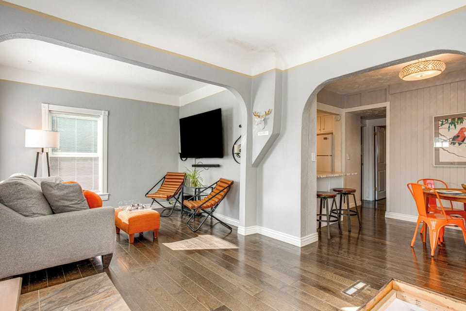 Englewood Vacation Rental | 2BR | 1BA | 3 Stairs to Access | 800 Sq Ft