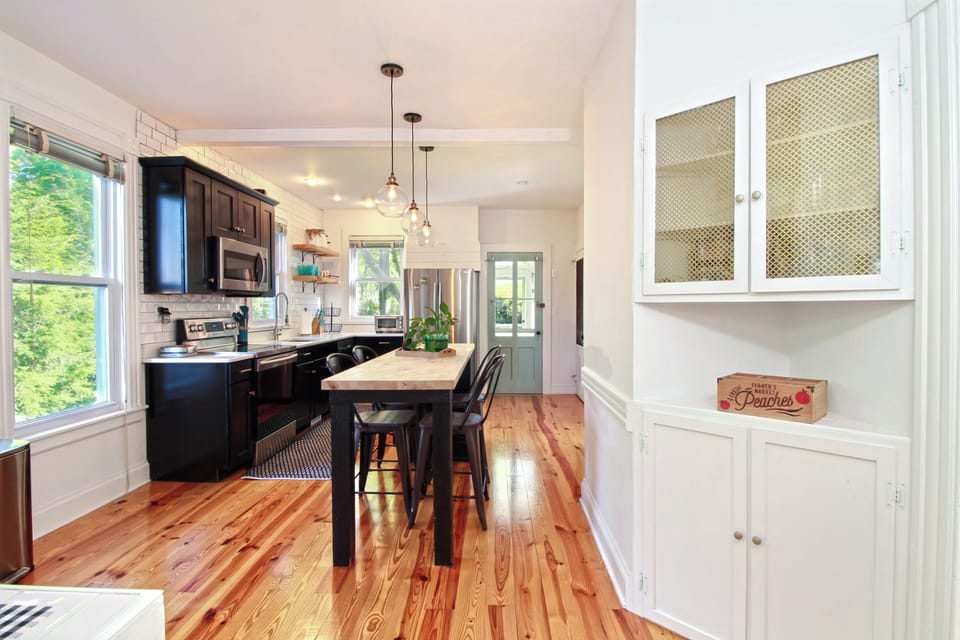 Enjoy good conversation at the kitchen island.