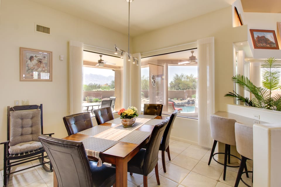 Dining Room | Dishware & Flatware | Trash Bags & Paper Towels